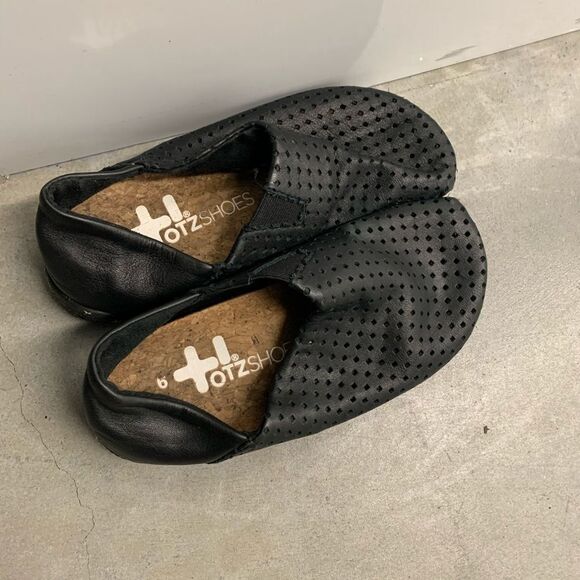 TOTZ SHOES BLACK CORK FLATS SIZE‎ 5.5 - Picture 2 of 5